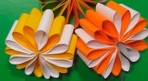 Сделать цветы из бумаги своими руками легко